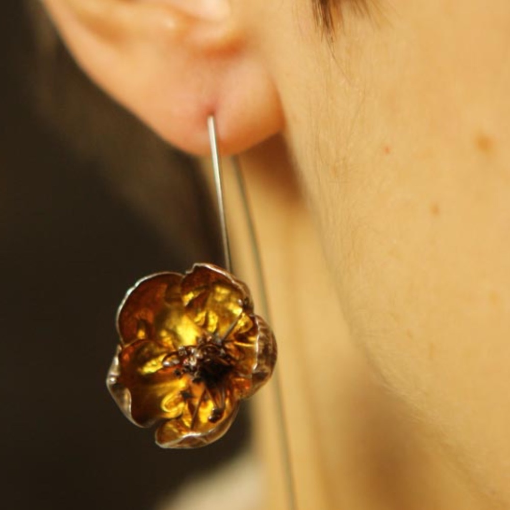 Apricot flower earrings in colored silver